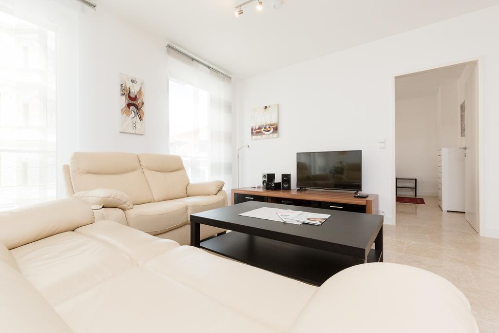 Rafael Kaiser - Paros Apartment - Contactless 24H Check-In Wien Rom bilde